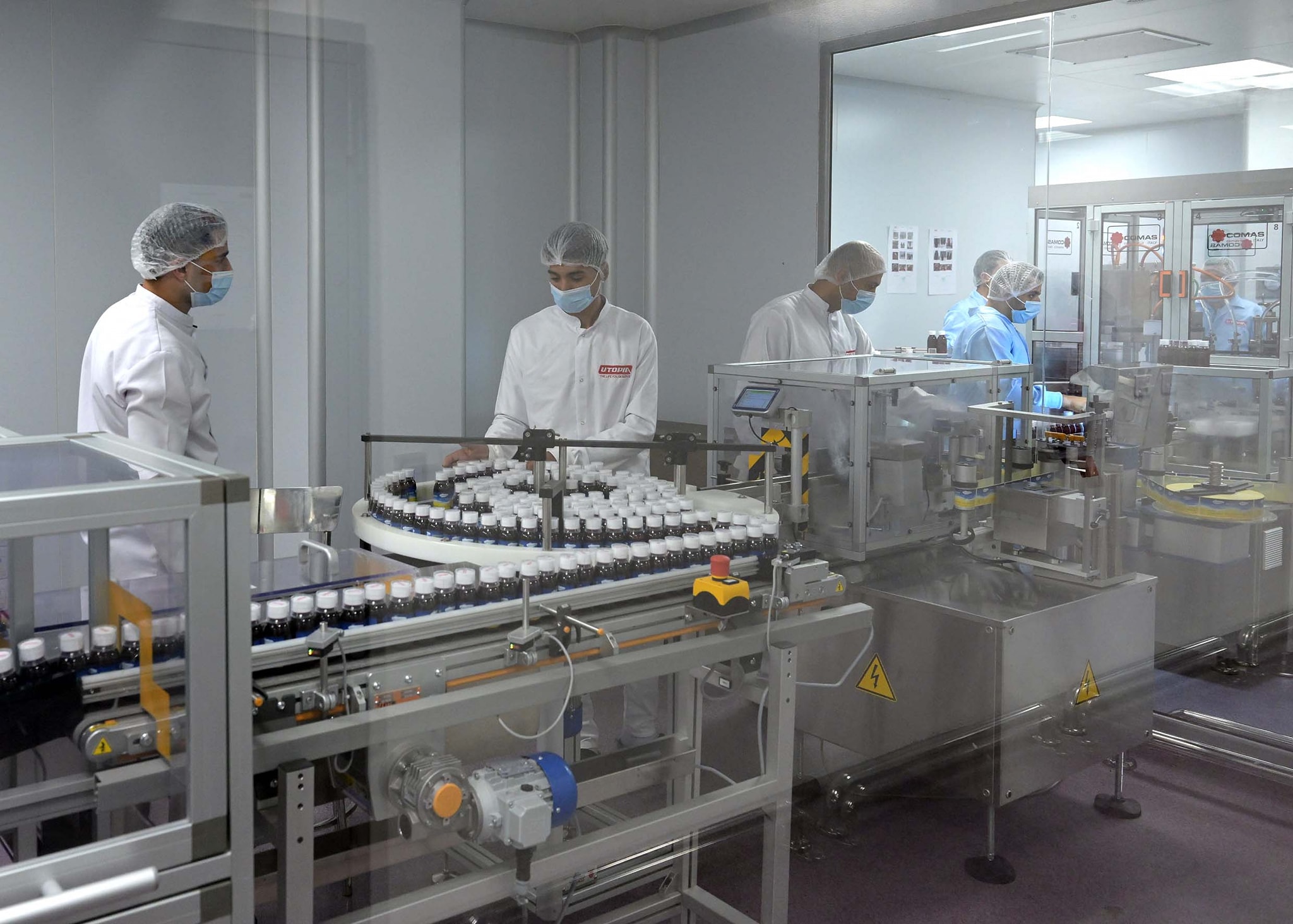 Prime Minister vists Utopia Pharmaceutical Industries factory 